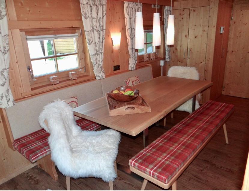 Chalet - Direkt Am 5 Sterne Campingplatz Aufenfeld Im Zillertal Mit Hallenbad Und Sauna Aschau Im Zillertal Exterior photo