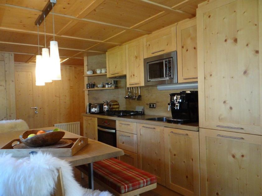 Chalet - Direkt Am 5 Sterne Campingplatz Aufenfeld Im Zillertal Mit Hallenbad Und Sauna Aschau Im Zillertal Exterior photo